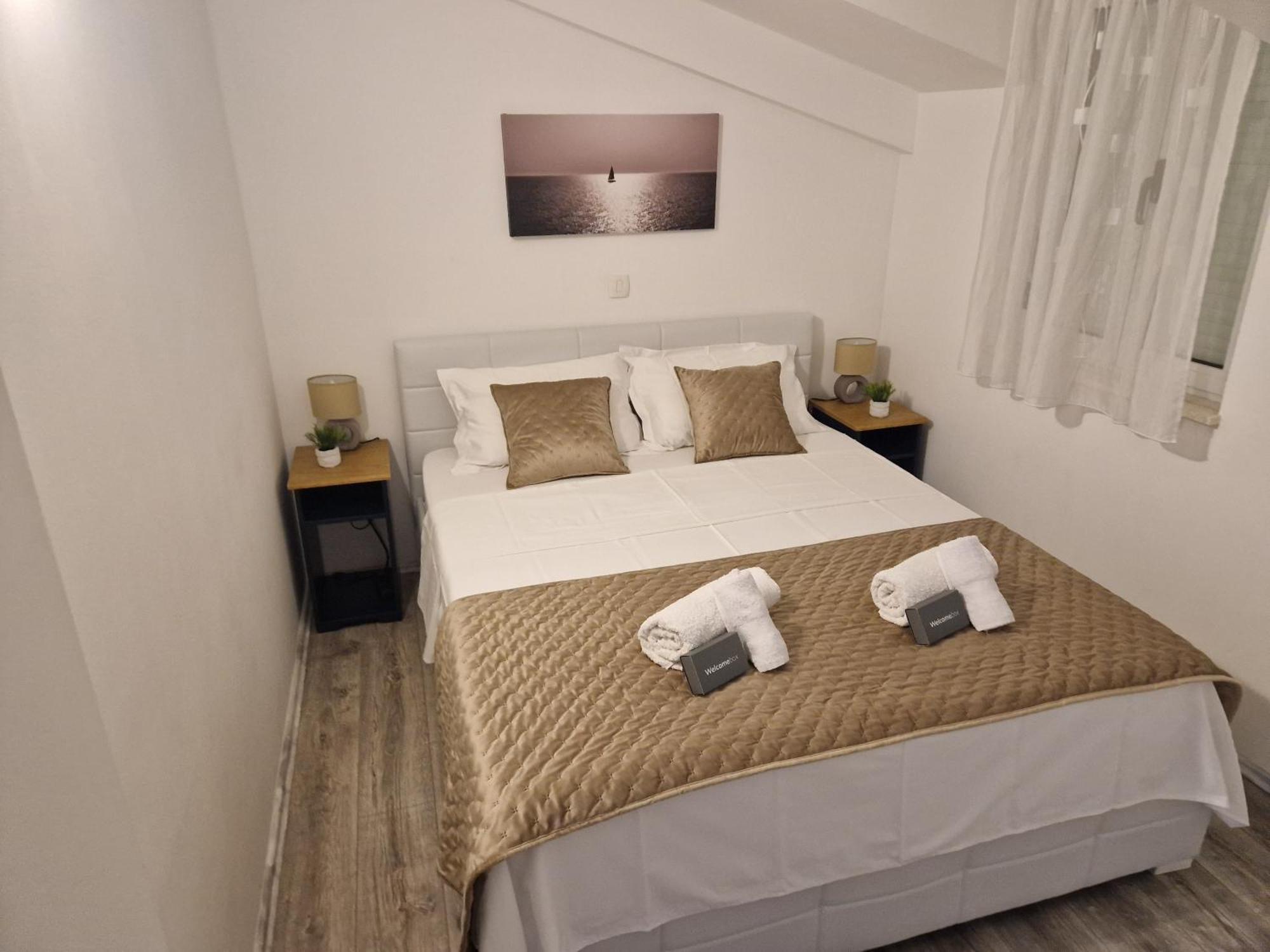 Apartments Mb Kastela Luaran gambar