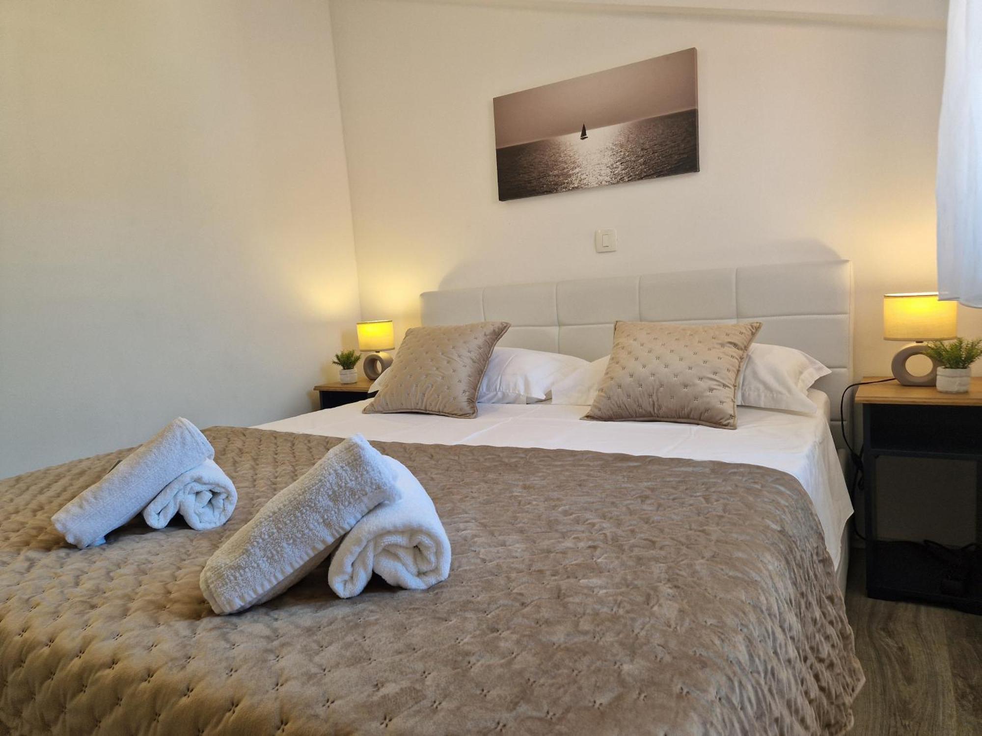 Apartments Mb Kastela Luaran gambar