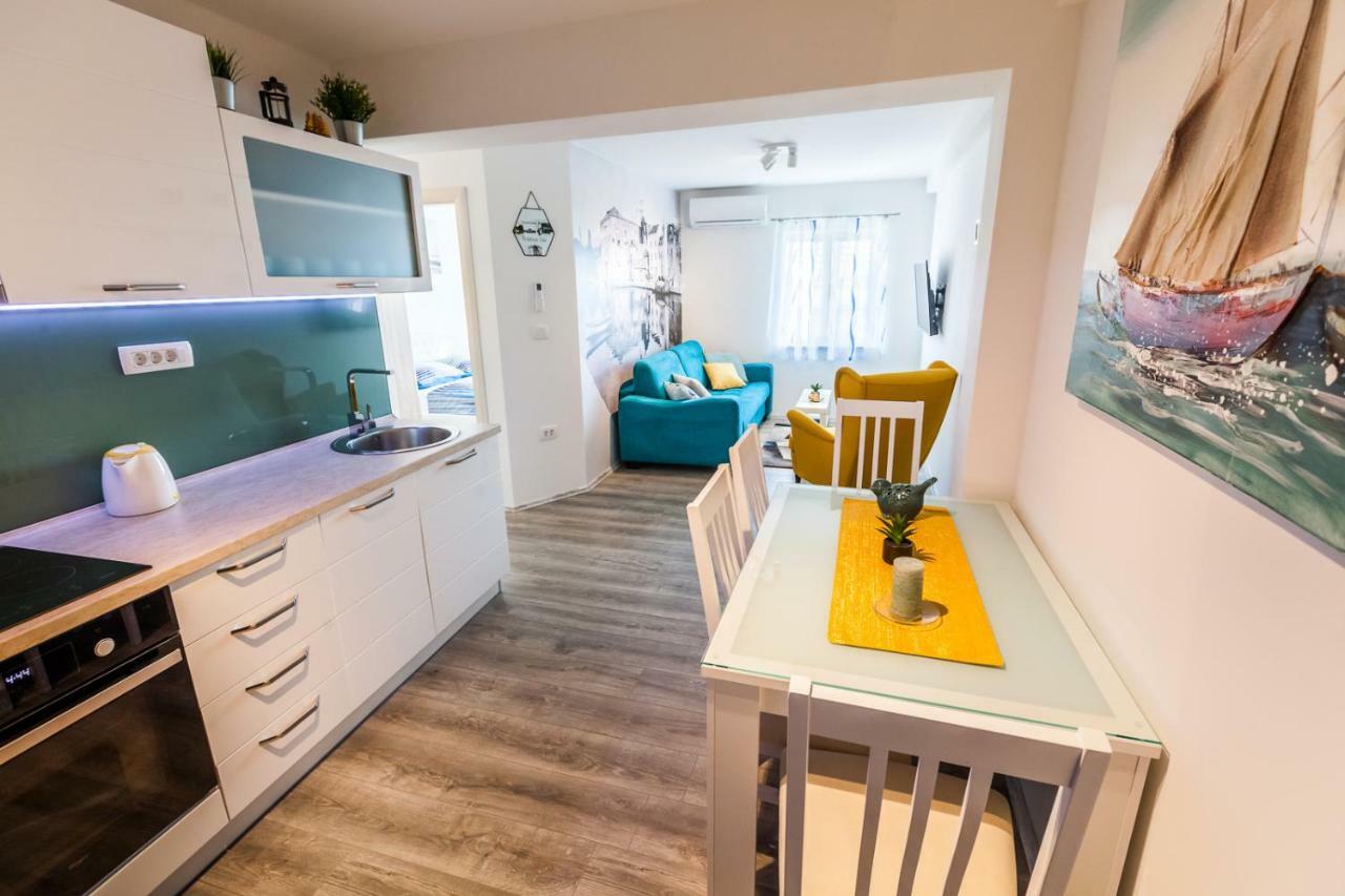 Apartments Mb Kastela Luaran gambar