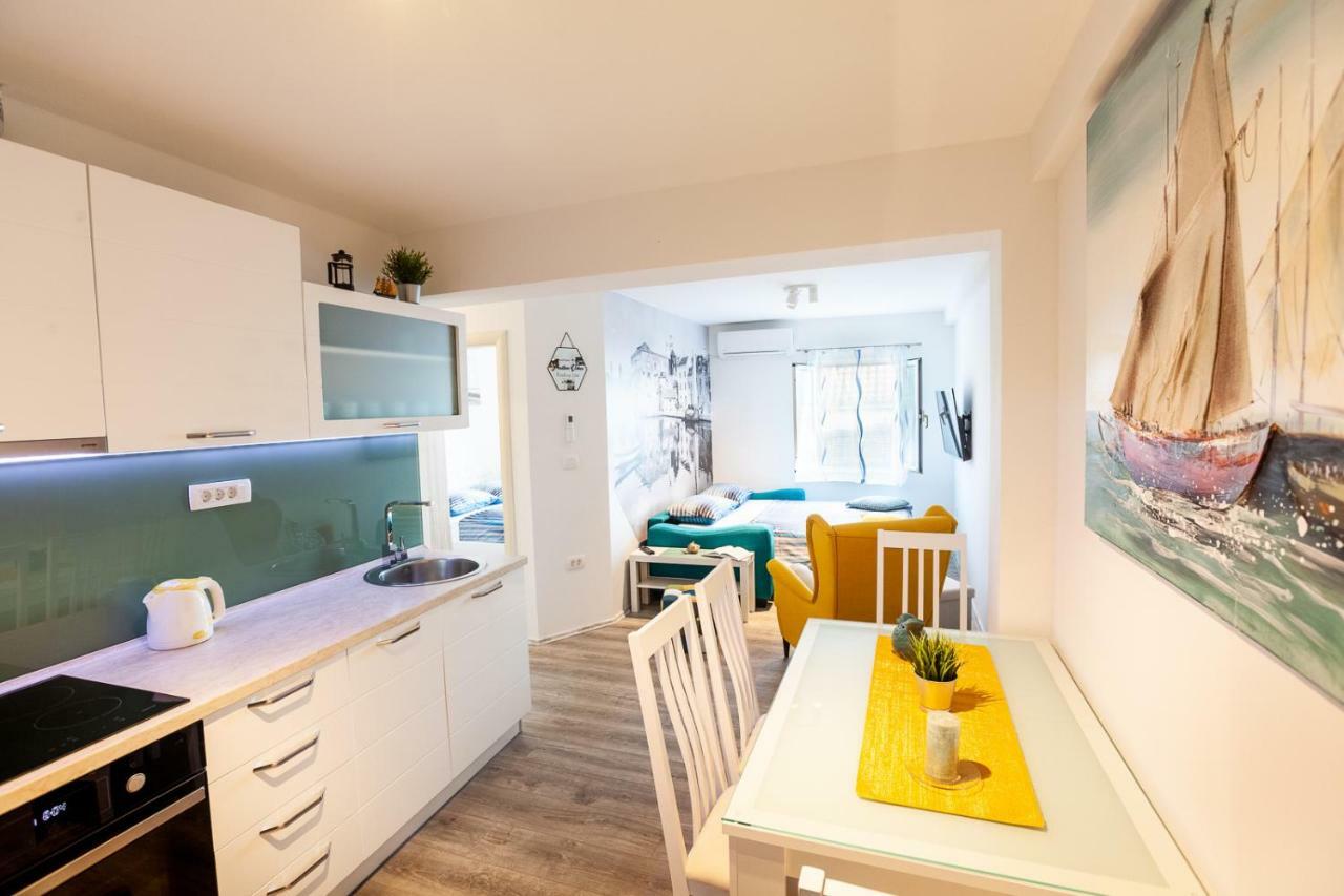Apartments Mb Kastela Luaran gambar