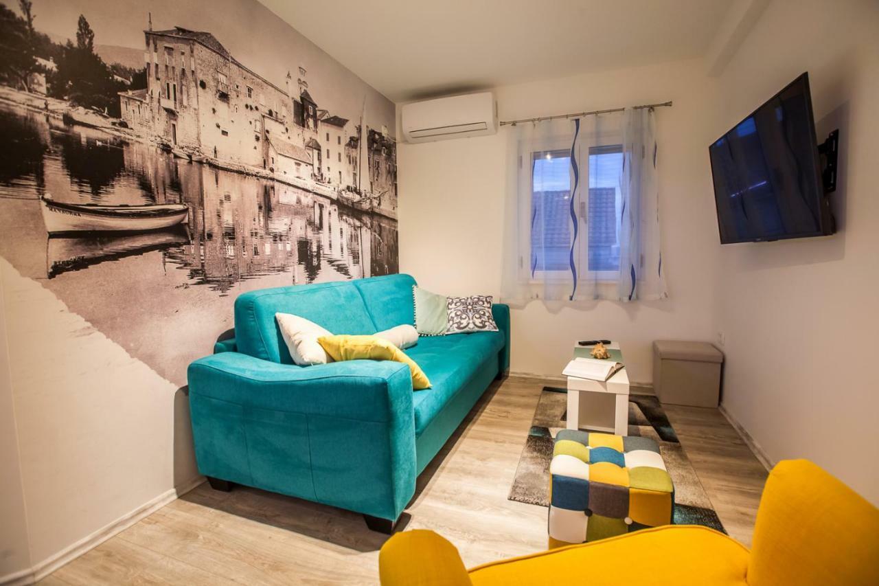 Apartments Mb Kastela Luaran gambar