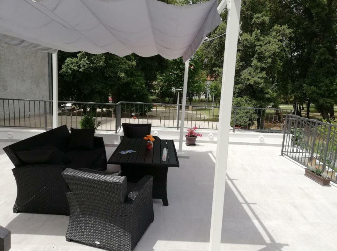 Apartments Mb Kastela Luaran gambar